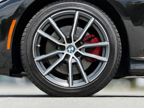 Used 2019 BMW 330i Sedan w/ Convenience Package RWD image 18