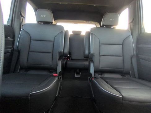 New 2026 Buick Enclave Sport Touring w/ Power Package FWD image 5