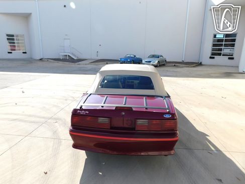 Used 1987 Ford Mustang GT image 23