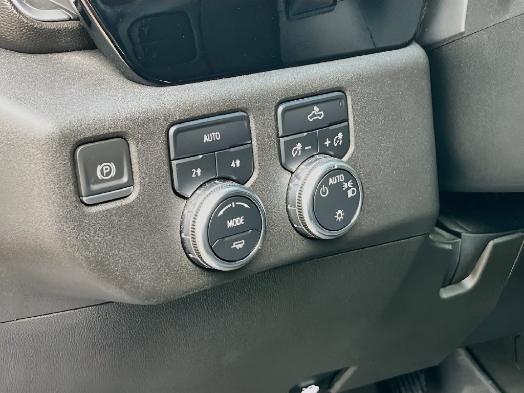 Used 2023 GMC Sierra 1500 SLE AWD/4WD image 10