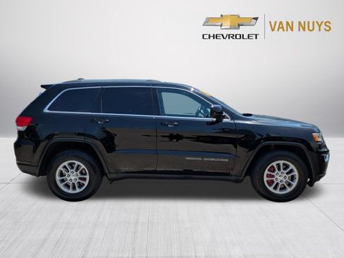 Used 2018 Jeep Grand Cherokee Laredo RWD image 4