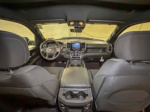 New 2026 RAM 1500 Express AWD/4WD image 22