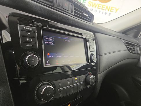 Used 2020 Nissan Rogue S w/ Special Edition Package image 19