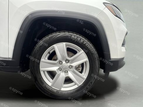 Used 2022 Jeep Compass Latitude w/ Convenience Group AWD/4WD image 17