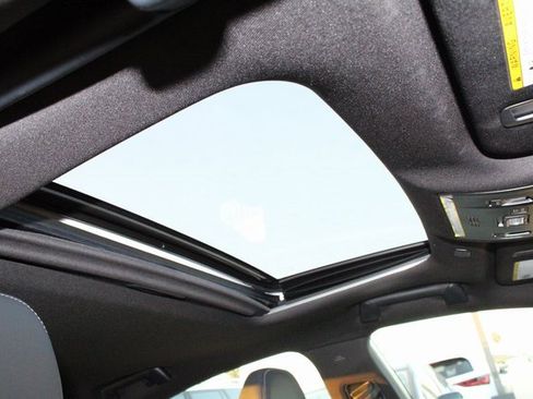 Certified 2025 Lexus IS 350 F Sport image 6