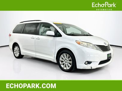 Used 2012 Toyota Sienna XLE w/ Premium Pkg
