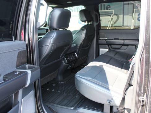 Used 2022 Ford F150 Raptor w/ Raptor 37 Performance Package AWD/4WD image 19