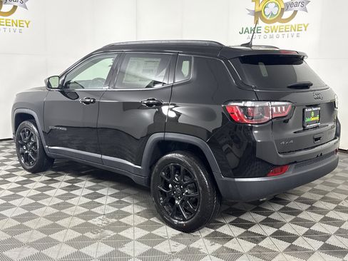 New 2026 Jeep Compass Latitude image 5