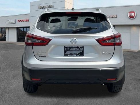 Used 2020 Nissan Rogue Sport SV AWD/4WD image 6
