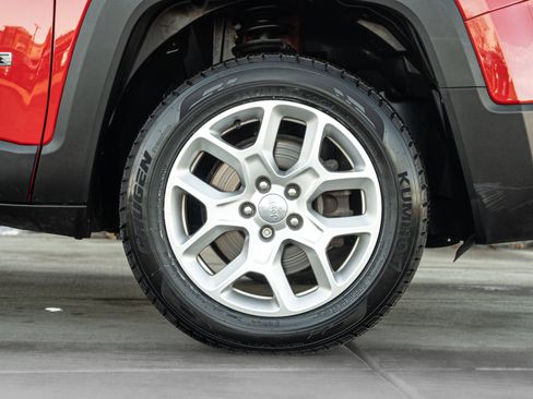 Used 2016 Jeep Renegade Latitude w/ Safety & Security Group image 28