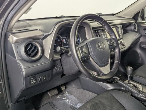 Used 2016 Toyota RAV4 XLE w/ Convenience Package AWD/4WD image 13