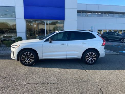 Used 2024 Volvo XC60 B5 Plus AWD/4WD image 2