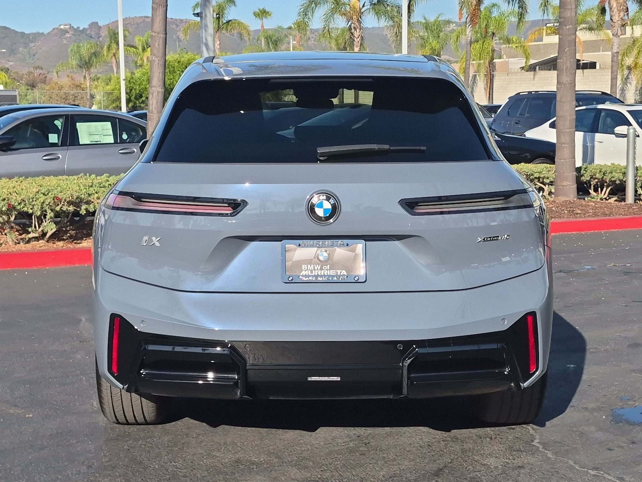 Used 2026 BMW iX xDrive45 w/ M Sport Package AWD/4WD image 9