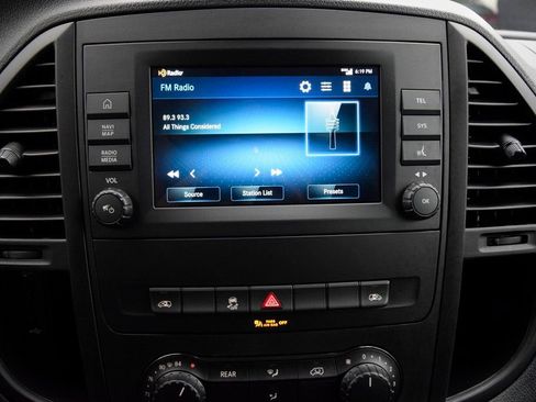 Used 2023 Mercedes-Benz Metris Passenger image 27