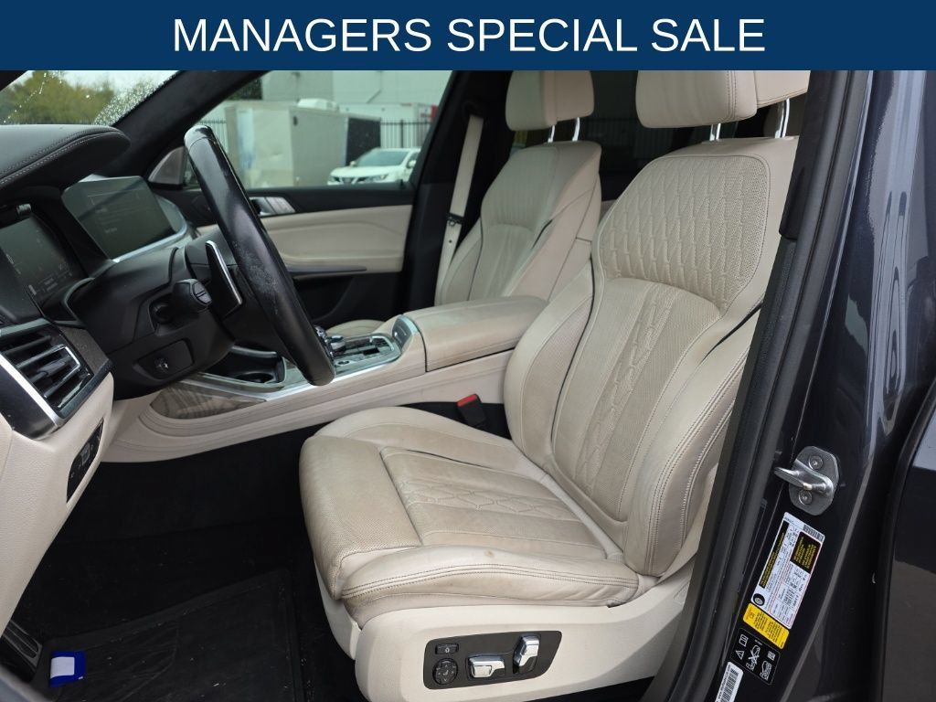 Used 2019 BMW X7 xDrive50i w/ Dynamic Handling Package AWD/4WD image 12
