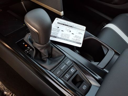 Used 2026 Toyota Camry SE FWD image 23