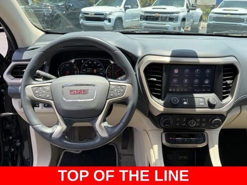 Used 2022 GMC Acadia Denali w/ Denali Ultimate Package FWD image 19