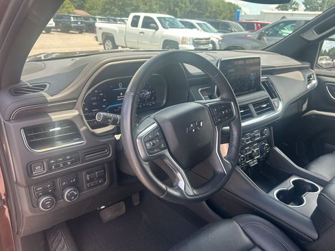 Used 2023 Chevrolet Tahoe Z71 w/ Off-Road Capability Package AWD/4WD image 5