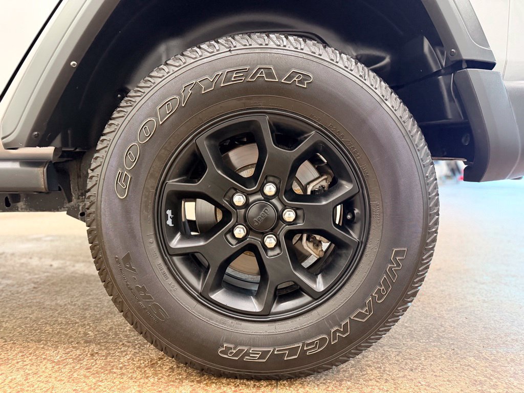 Used 2021 Jeep Wrangler Unlimited Sport AWD/4WD image 27