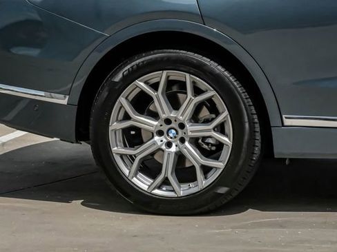 Used 2023 BMW X7 xDrive40i w/ Premium Package AWD/4WD image 64