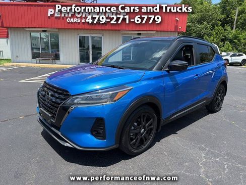 Used 2023 Nissan Kicks SR w/ SR Premium Package FWD image 1