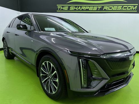 Used 2024 Cadillac Lyriq Sport w/ LPO, Floor Liner Package AWD/4WD image 2