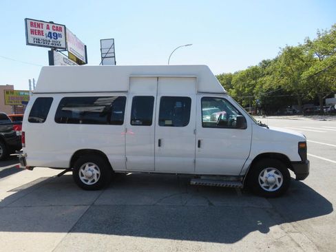 Used 2013 Ford E-250 and Econoline 250 Extended w/ PWR Group image 8