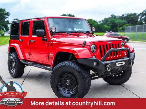 Used 2015 Jeep Wrangler Unlimited Sahara w/ Connectivity Group AWD/4WD image 1
