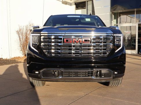 Certified 2023 GMC Sierra 1500 Denali w/ Denali Reserve Package image 2