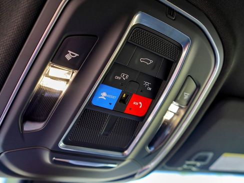 New 2026 Jeep Grand Cherokee Altitude RWD image 18