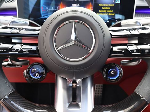 Used 2025 Mercedes-Benz S 63 AMG S image 21