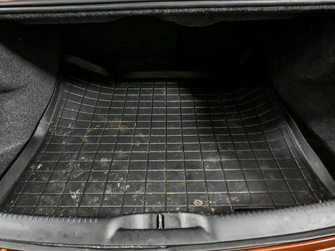 Used 2021 Chrysler 300 Touring L image 15