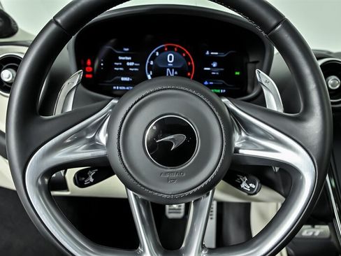 Used 2023 McLaren GT RWD image 29
