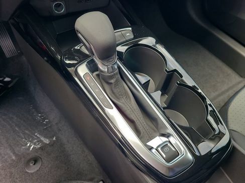 New 2026 Chevrolet Trax LT w/ Midnight Edition FWD image 29