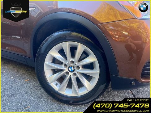 Used 2017 BMW X3 sDrive28i image 7