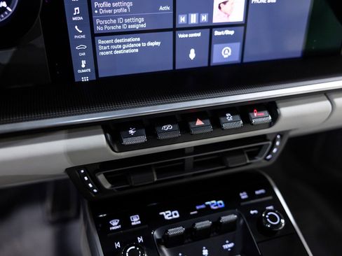 Used 2021 Porsche 911 Turbo S image 43