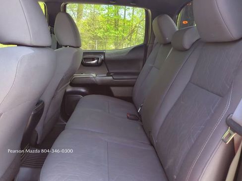 Used 2019 Toyota Tacoma TRD Sport image 15