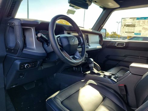 New 2025 Ford Bronco Outer Banks w/ Sasquatch Package image 20