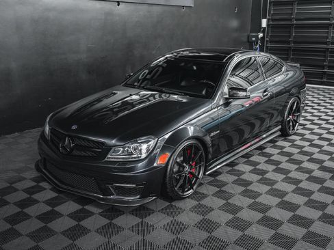 Used 2013 Mercedes-Benz C 63 AMG Coupe image 27