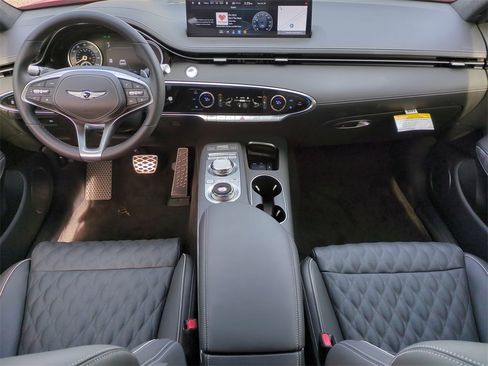 Used 2025 Genesis GV70 3.5T Sport w/ Sport Advanced Package image 15