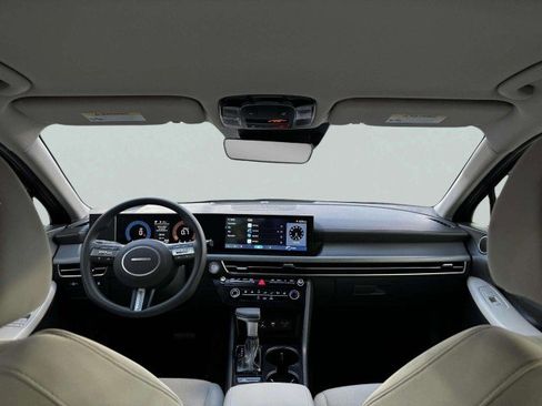 Used 2025 Hyundai Sonata SE image 38