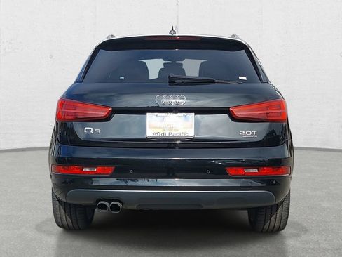 Used 2018 Audi Q3 2.0T Premium Plus w/ Premium Plus Package AWD/4WD image 6