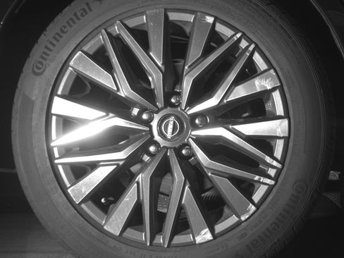 Used 2025 Nissan Altima 2.5 SV FWD image 15