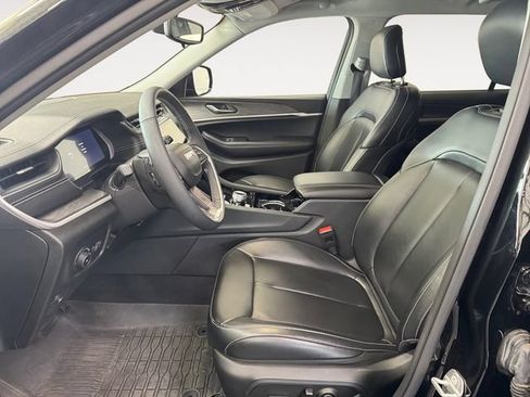 Used 2023 Jeep Grand Cherokee L Limited w/ MOPAR Finishing Package AWD/4WD image 7