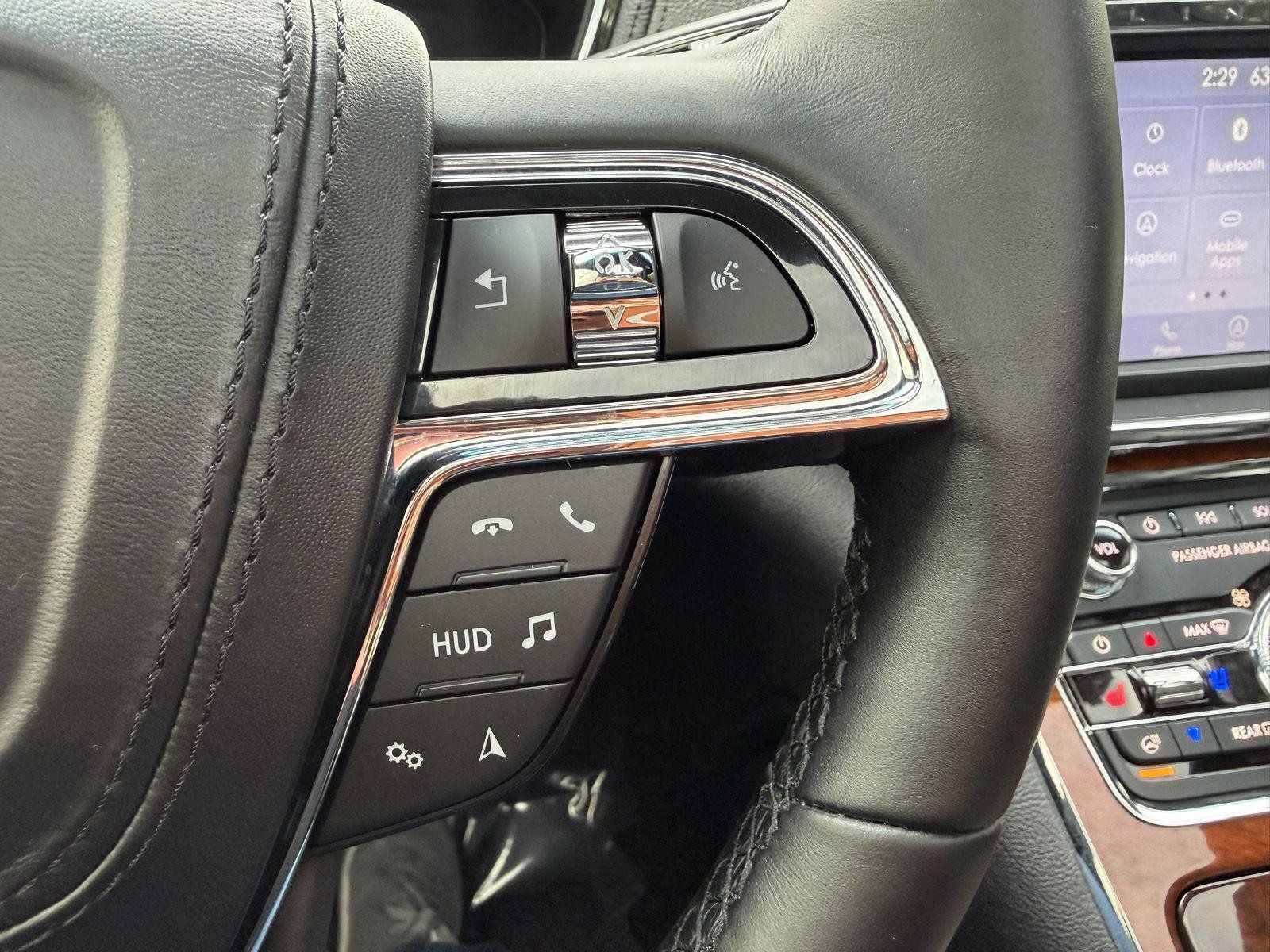 Used 2020 Lincoln Continental Reserve w/ Luxury Package AWD/4WD image 14