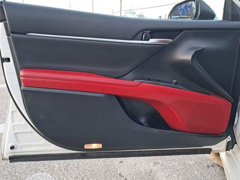 Used 2021 Toyota Camry XSE image 10