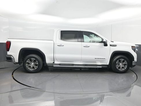 Used 2024 GMC Sierra 1500 SLT RWD image 32