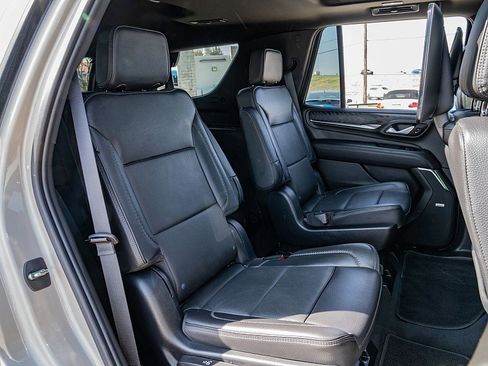Used 2023 GMC Yukon Denali w/ Advanced Technology Package image 22