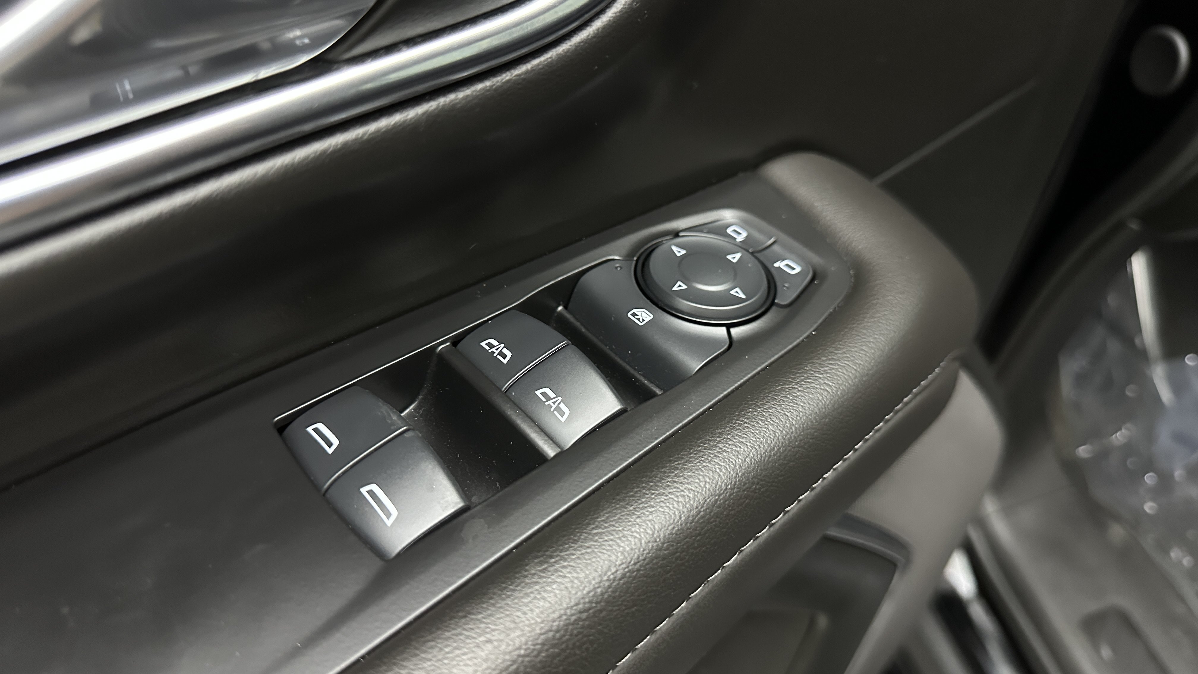 Used 2024 Chevrolet Tahoe LS RWD image 13