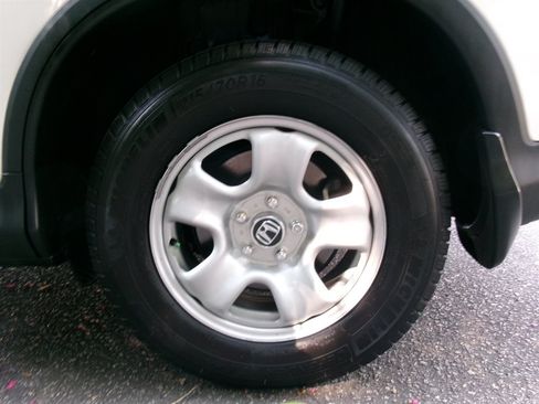 Used 2015 Honda CR-V LX image 39